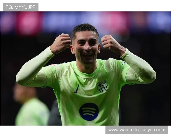 费兰托雷斯头球弹地入网，巴萨前场展示统治力