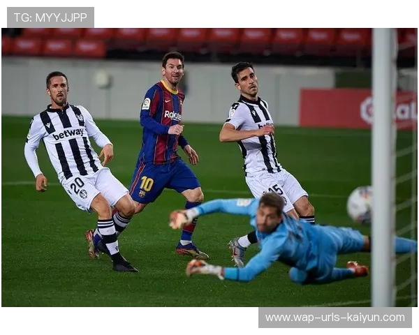 巴塞罗那争霸中场主动,短传配合见效良多 巴塞罗那争霸中场主动,短传配合见效良多